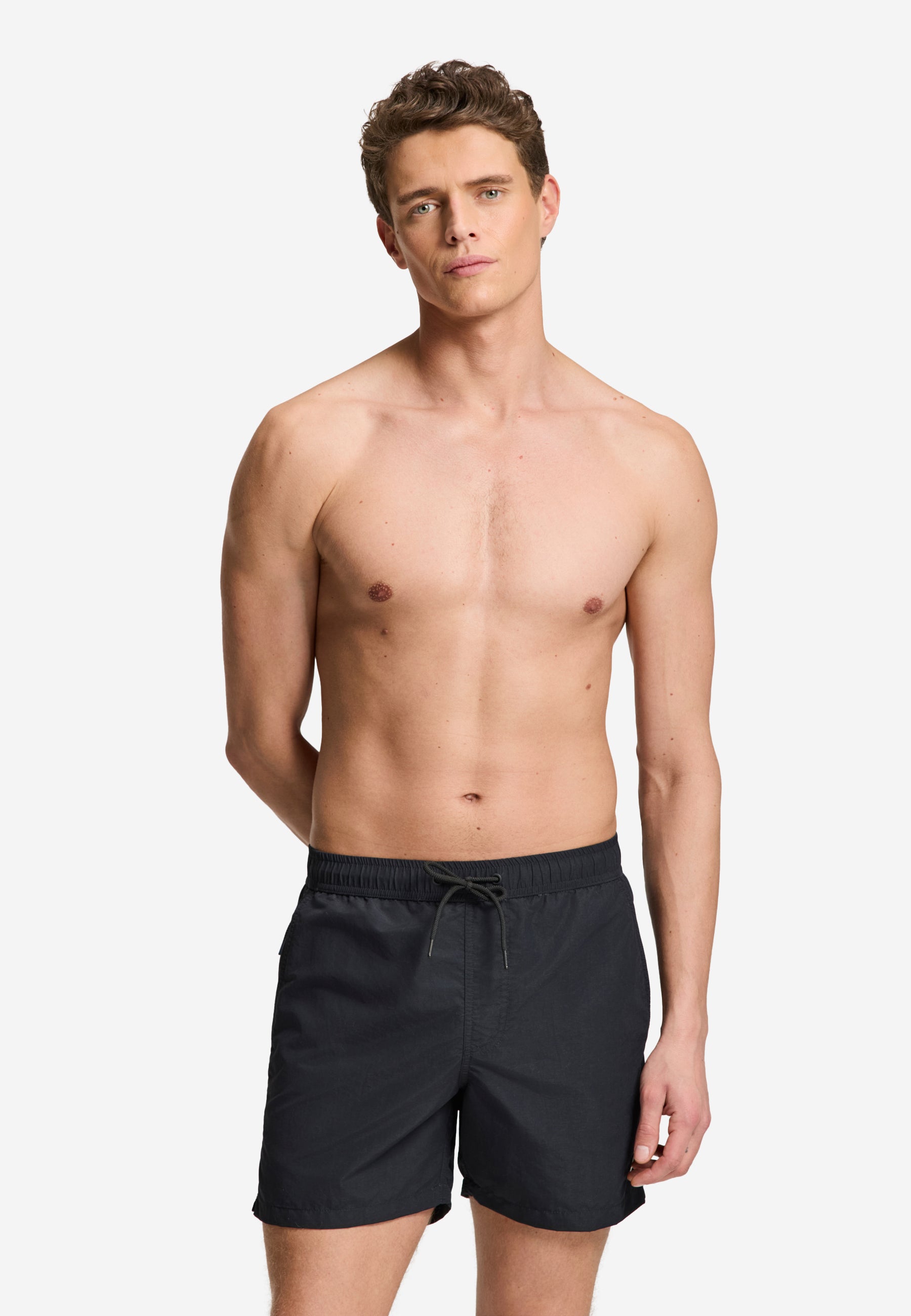 1525305100black